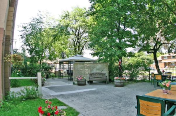 Carlingview Manor