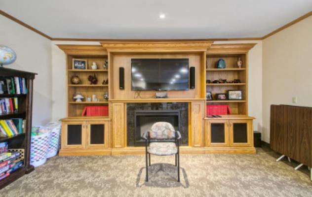 Lundy Manor